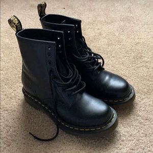 Dr. Martens 1460 Smooth sz 6 US